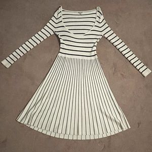 Black and white striped deep plunged dress.